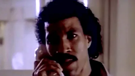 Fiul lui Lionel RICHIE, arestat după o amenințare cu BOMBĂ. I s-a interzis accesul în avion și lucrurile au DEGENERAT
