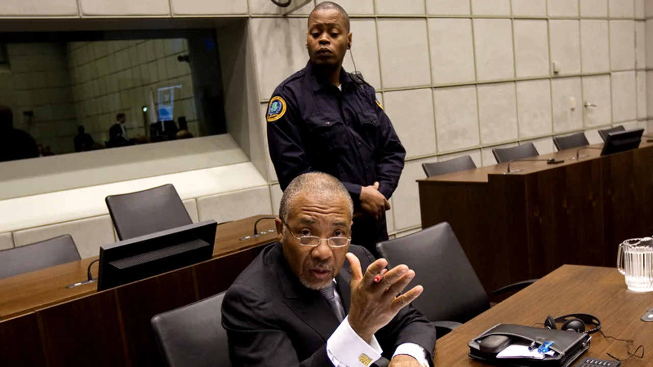 Primul fost șef de stat condamnat de către justiția internațională de la procesul de la Nuremberg. Charles Taylor a fost găsit vinovat de crime împotriva umanității și de crime de război