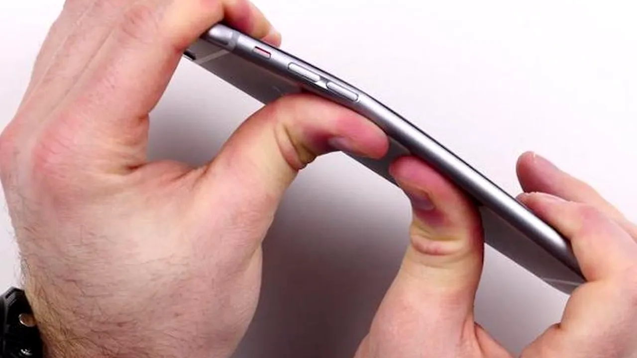 Vrei să cumperi iPhone 6? Terminalul are o problemă gravă