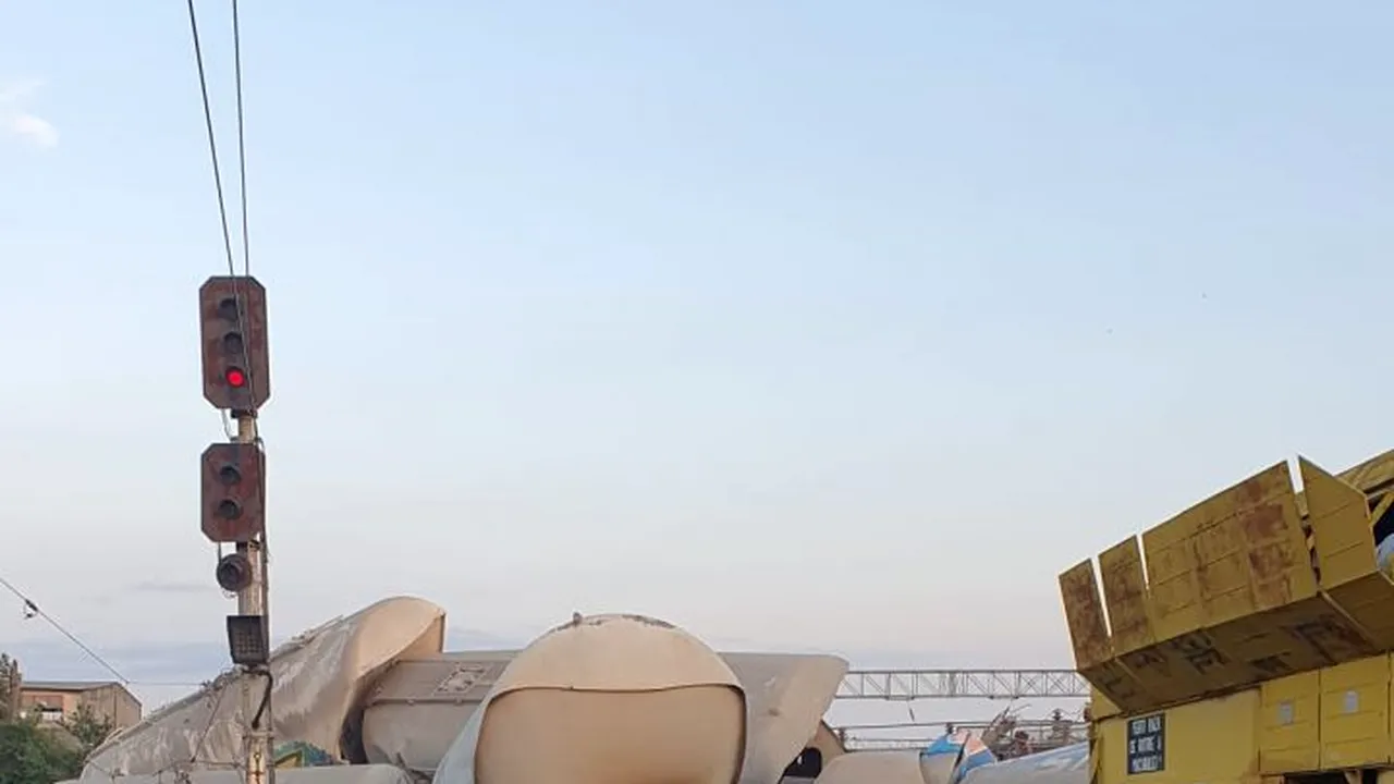 Un angajat CFR a găsit un portofel plin cu bani, card și codul PIN: „Până la Poliție eu nu am știut ce se află în portofel”