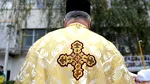Caz revoltător în Iași. Un bărbat deghizat în preot a atras o femeie pe un câmp și a violat-o. Cum și-a păcălit victima