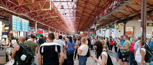 Este haos în Gara de Nord: „Simt că leșin. Mereu adaugă întârziere, nu a venit și nu a plecat niciun tren” UPDATE
