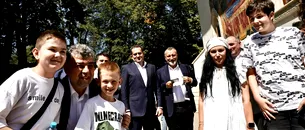 <span style='background-color: #1e73be; color: #fff; ' class='highlight text-uppercase'>FOTO-VIDEO</span> Marcel Ciolacu, de la mănăstirea Văratec: „Biserica Ortodoxă este stâlpul identității noastre naționale. Nu are NICIO legătură cu candidatura”