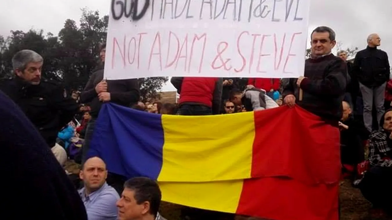 Revizuirea Constituției, în sensul schimbării definiției familiei, scoasă de pe lista de vot final în Camera Deputaților. Nicolae: „Să fie sănătoși!