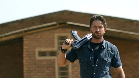 Gerard Butler și-a găsit marea DRAGOSTE în brațele unui model cu 25 de ani mai tânără ca el. Femeia e pasionată de sporturi extreme și mașini de curse
