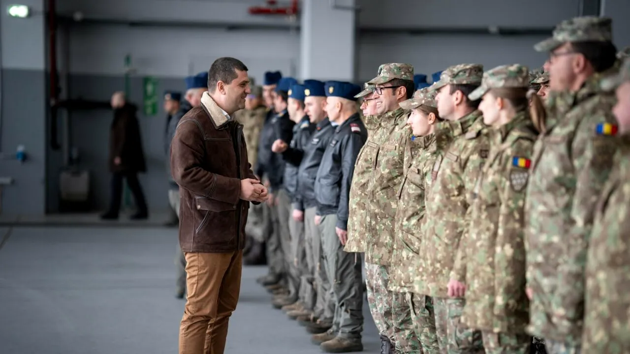 Miruţă completează Armata Română cu pensionari. Le mai dă 10% în plus la salariu şi sunt deja antrenaţi