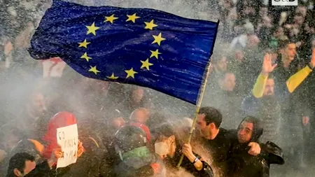 Georgia: Gaze şi tunuri cu apă împotriva miilor de opozanţi ai unei legi represive / Partidul de guvernământ renunță la proiectul privind agenții străini, în urma protestelor violente din ultimele două zile - FOTO - VIDEO