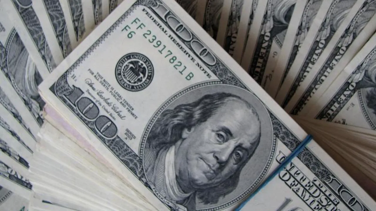 Cât costă realizarea unei bancnote de 100 de dolari