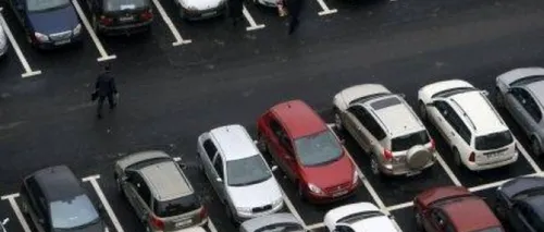 Un șofer din Iași a intrat în panică atunci când a ajuns în parcarea unde își lăsase mașina. Surpriza a venit după ce a sunat la 112: ce au descoperit polițiștii

