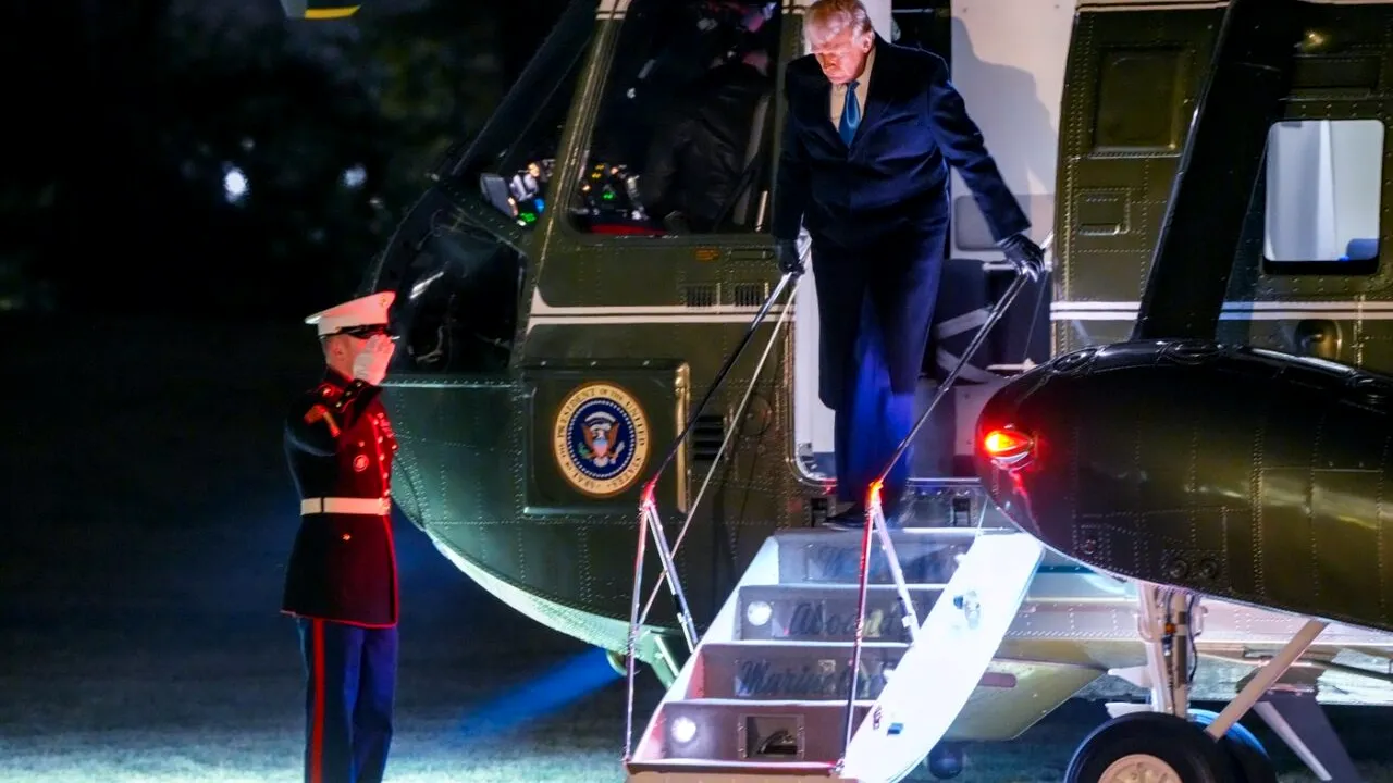 Donald Trump promite să 