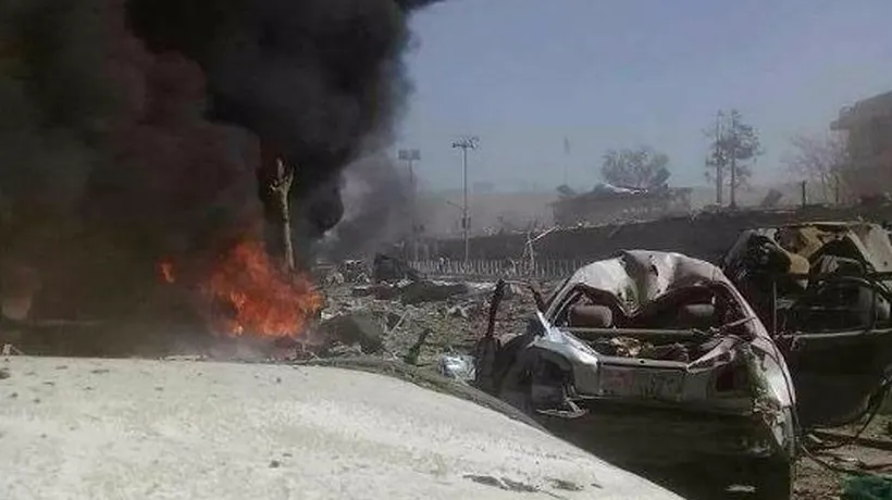 Atentat devastator la Kabul. Peste 80 de morți și 350 de răniți, după explozia unei mașini-capcană, în cartierul diplomatic. UPDATE