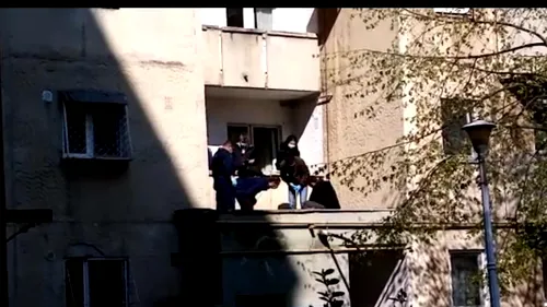 Sinucidere în Capitală: Un bătrân s-a aruncat de la etajul opt al unui bloc din sectorul 4