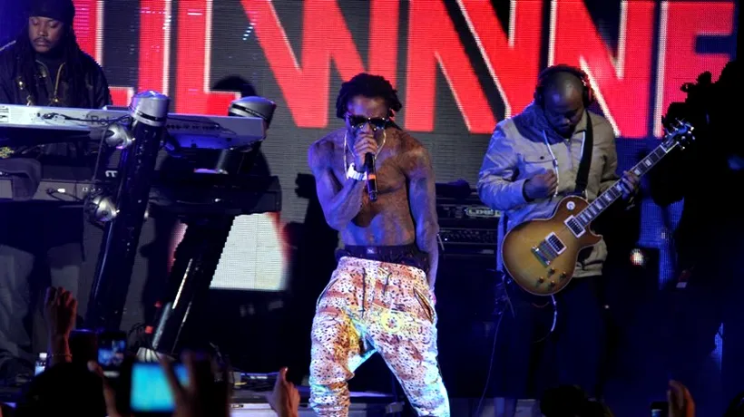 Rapperul Lil Wayne, spitalizat 