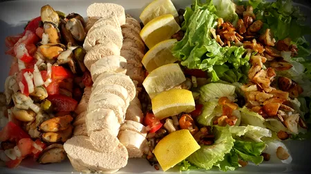Salata tradiţională cu icre de crap este noul produs românesc recunoscut de UE