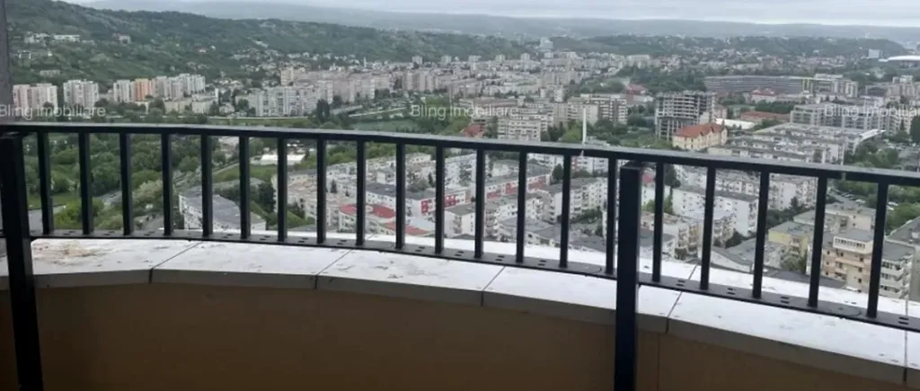 Cât costă un PENTHOUSE în cel mai înalt turn cu locuințe din Cluj-Napoca. Clădirea are un lift panoramic unic