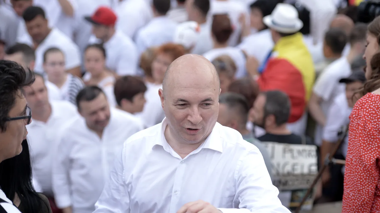 Ștefănescu, despre Iohannis: Guvernul nu mai are voie să facă nimic. Doar ce ne zic ăia de la UE