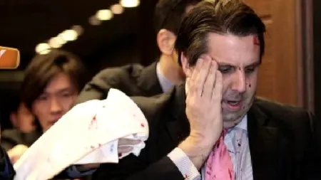 Ambasadorul american în Coreea de Sud a fost atacat și tăiat cu o lamă de ras