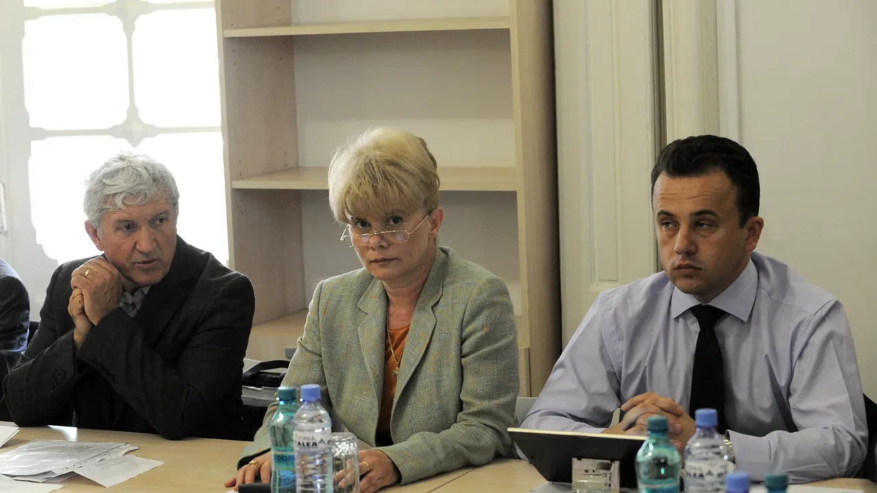 O înlocuiește Victor Ponta pe Corina Dumitrescu de la Educație? Tăriceanu: 