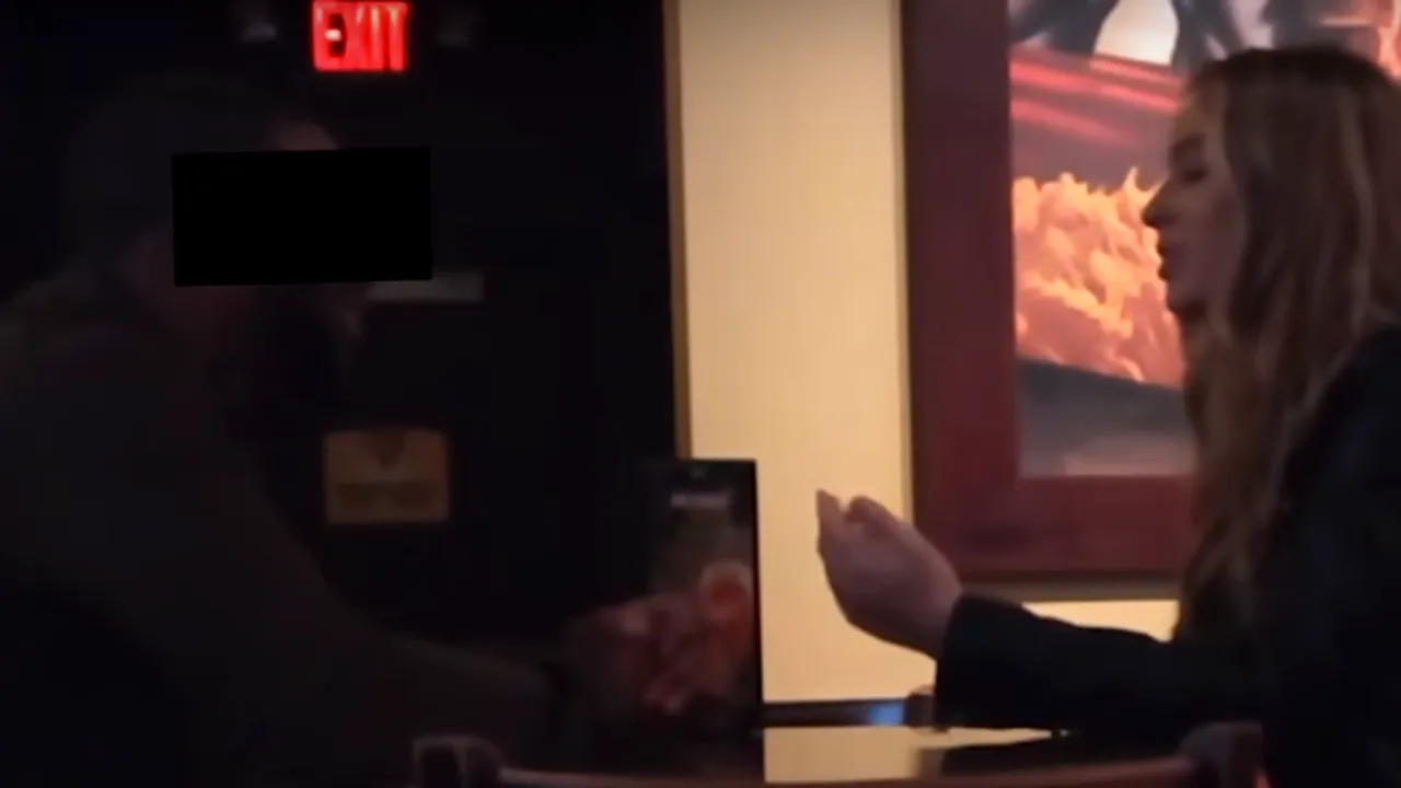 Era convinsă că prietenul ei este infidel, așa că îi întinde o cursă. Finalul este unul total neașteptat