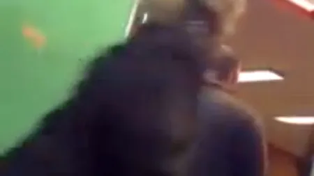 Câte secunde îți trebuie să FURI un SMARTPHONE - VIDEO