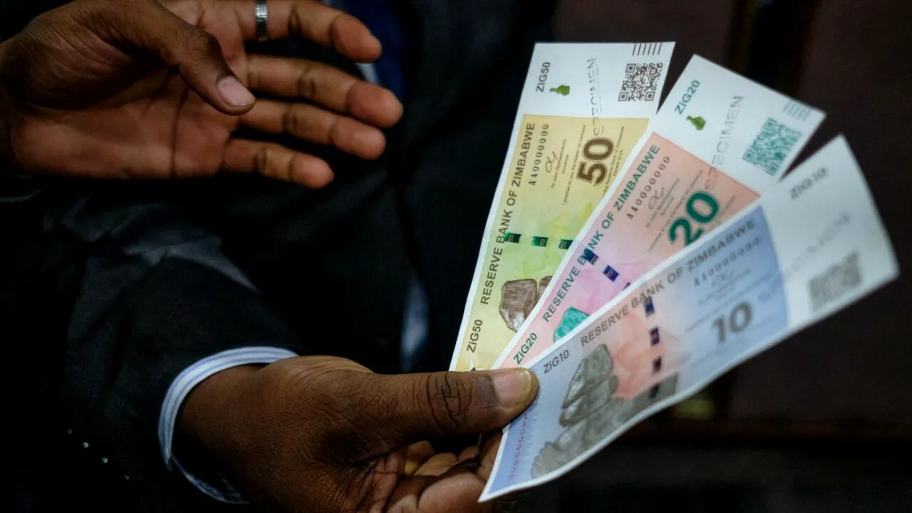 Țara cu bancnote de 100.000.000.000.000 de dolari a adoptat o nouă MONEDĂ. Despre ce e vorba și cum va funcționa