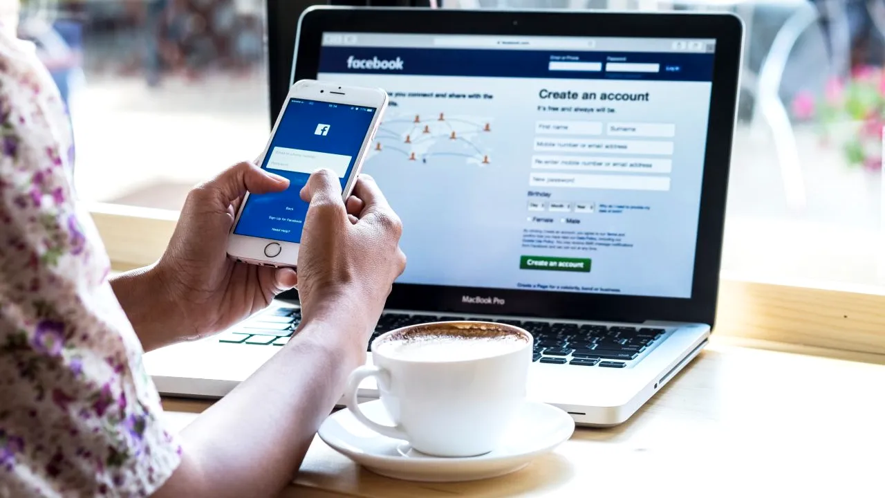 WSJ: Facebook a limitat accesul angajaților la anumite grupuri interne de discuții