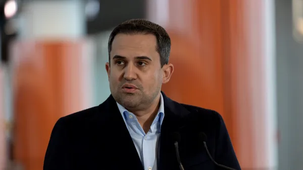 Fostul ministru al Transporturilor acuză că cerealele românești nu mai au loc în silozuri din cauza celor din Ucraina: Solicit intervenția de urgență a statului