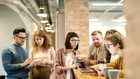 Peste 35.000 de tineri, angajați pe piața muncii, prin măsurile de stimulare a ocupării, gestionate de Serviciul Public de Ocupare