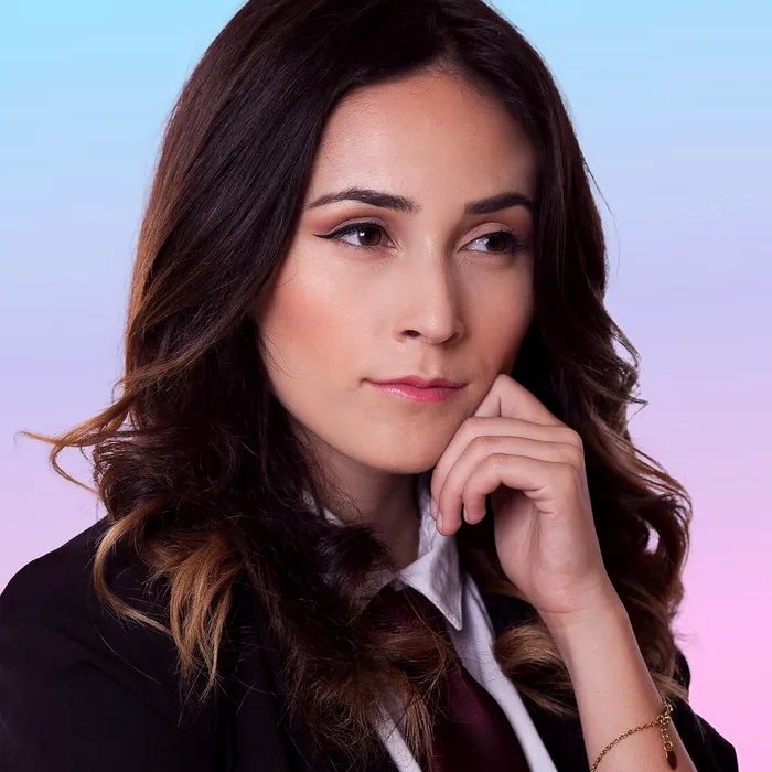 Andra Gogan, artist și influencer, s-a mutat la Los Angeles 