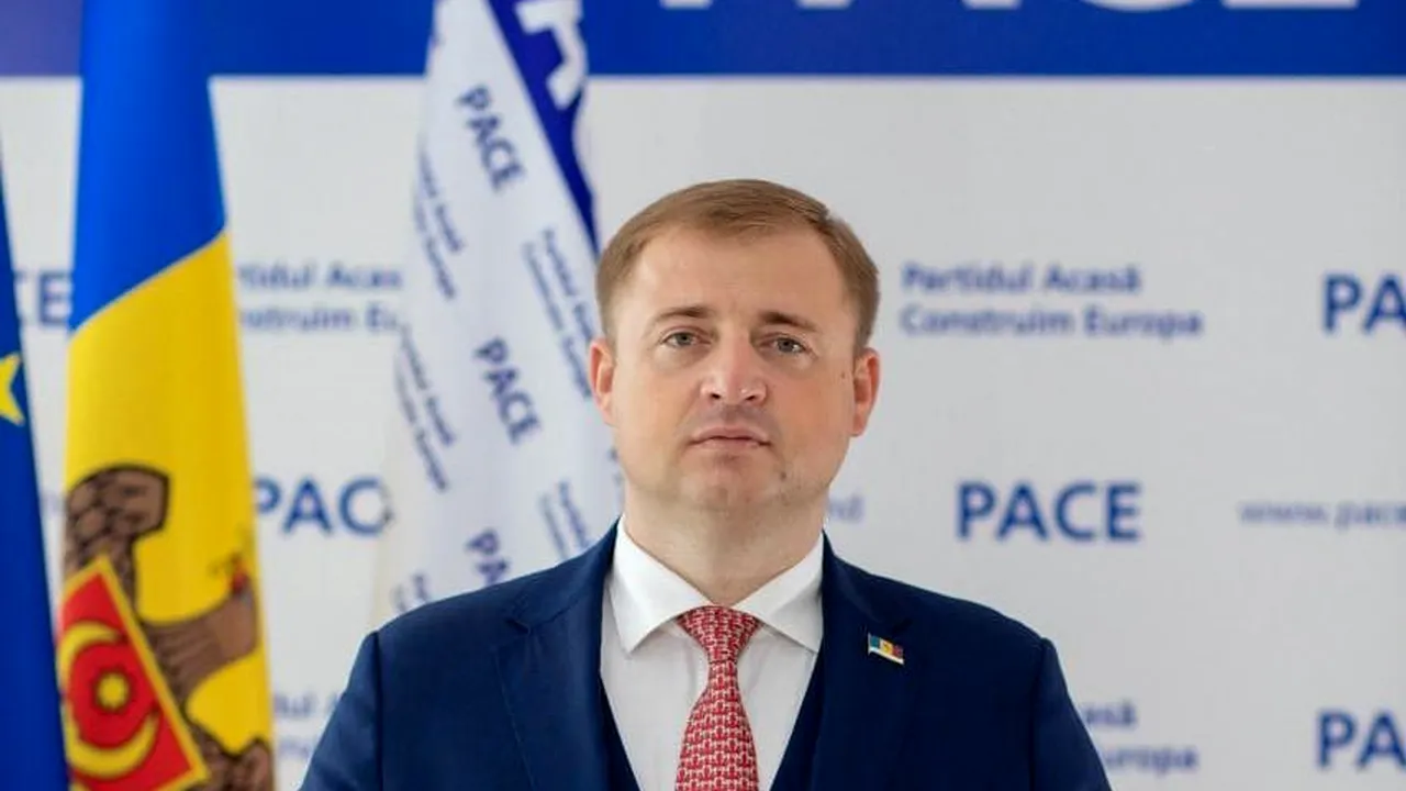 Gheorghe Cavcaliuc, liderul PACE din Moldova, și alți doi membri ai partidului au fost reținuți pe Aeroportul din Moscova