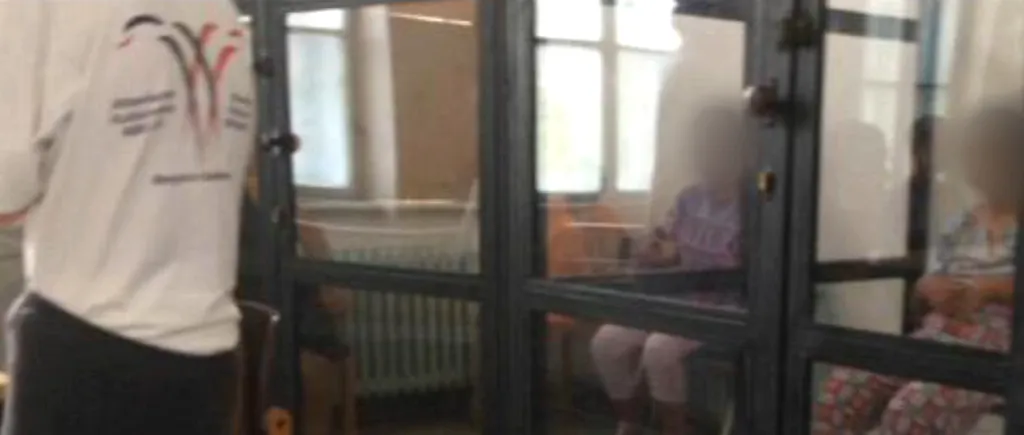 Cazul din Sighetu Marmației | Zetea: Persoanele cu dizabilități închise în cuști sau legate să fie mutate urgent 