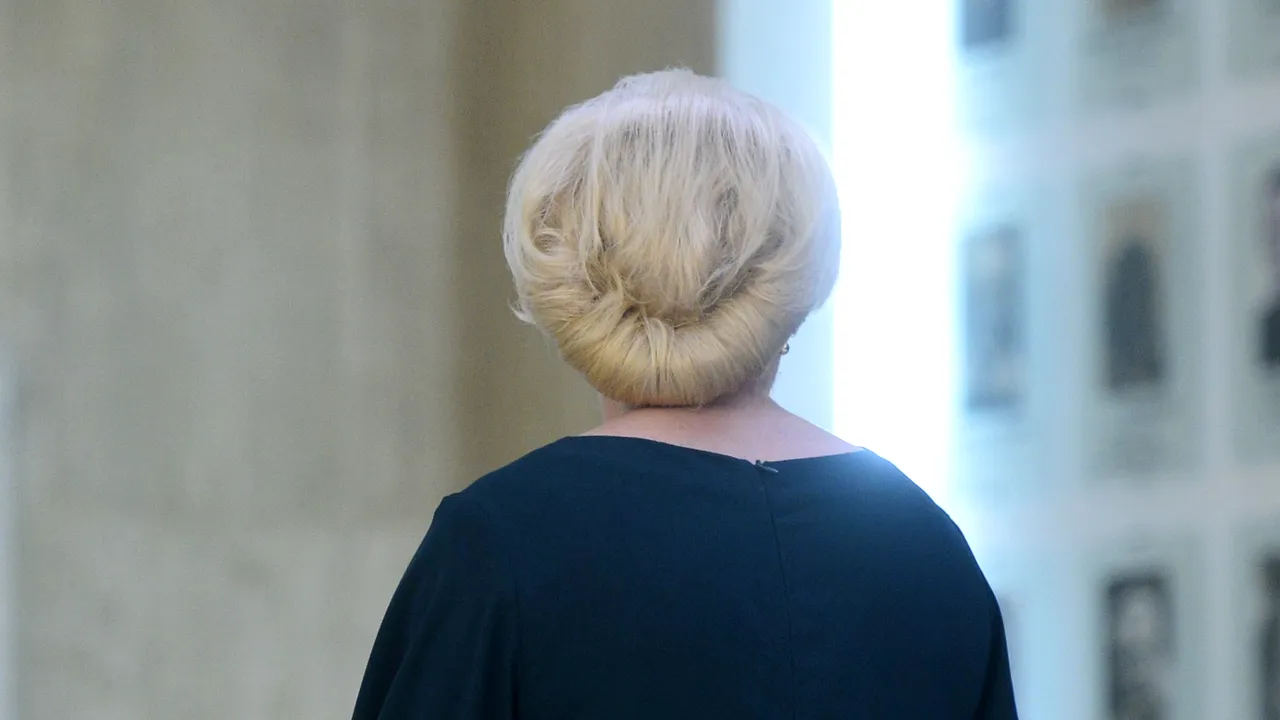 Jos labele de pe Vasilica!