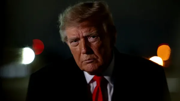 Lovitură pentru Trump înaintea alegerilor din SUA: un judecător i-a respins cererea de blocare a 20.000 de voturi din California, stat condus de democrați