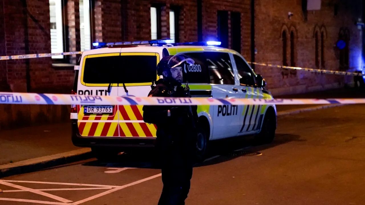 O EXPLOZIE a zguduit centrul capitalei Norvegiei. Poliția din Oslo investighează cauzele, la nici 24 de ore de la incidentul cu drone