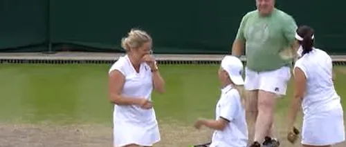 Moment hilar la Wimbledon. Cum s-a descurcat pe teren un fan, după ce a fost îmbrăcat într-o fustă de tenis de Kim Clijsters. VIDEO 