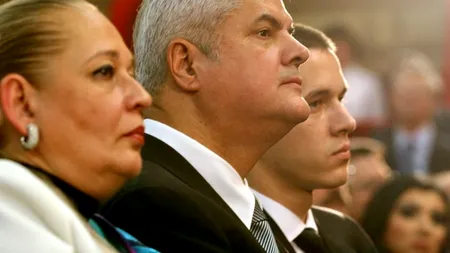 Adrian Năstase, pe blog: 