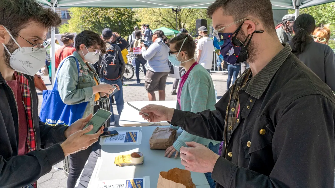 Campanie inedită de promovare a vaccinării. Adulții din Washington care se imunizează primesc gratuit un joint cu marijuana