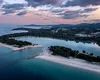 PLAJA din Europa desemnată „cea mai frumoasă” în 2025. Seamănă cu Maldivele, dar fără costuri uriașe
