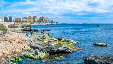 Cu cât se vinde un apartament pe plajă în SICILIA. Costă cât o garsonieră în București