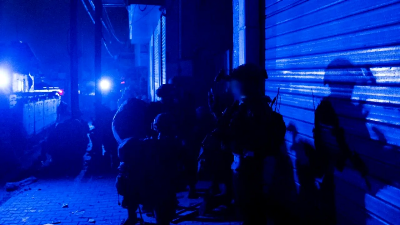 Franța, Spania și Iordania condamnă operațiunea israeliană asupra unui spital / Abbas: Israelul poartă ”un război contra existenței palestinienilor”