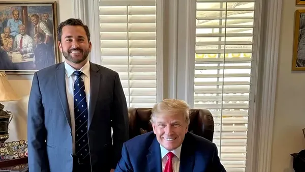 Emisarul lui Donald Trump, Nick Adams, vine la Forumul Economic de la Cluj Napoca, la invitaţia lui George Simion