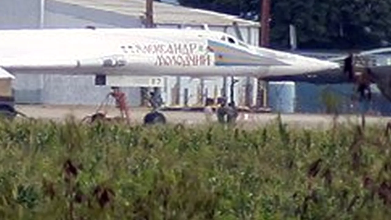 Cum arată bombardierele Tu-160, cu care Rogozin a amenințat că 