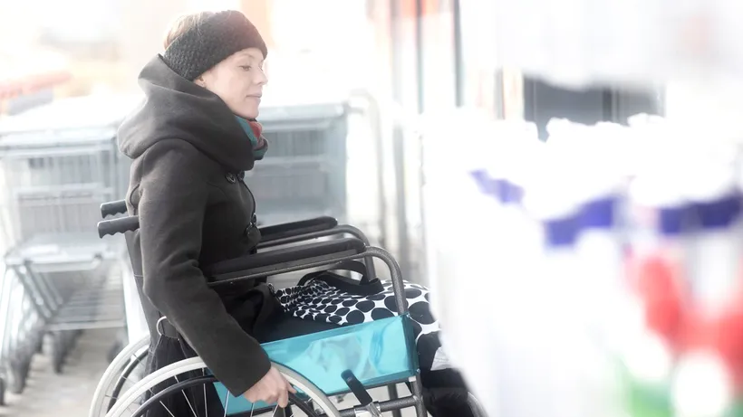 România, coșmarul persoanelor cu dizabilități: Orașele românești nu sunt pentru oameni, ci pentru mașini