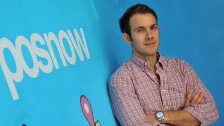 La început era cel mai slab angajat al companiei, dar la 24 de ani își cumpăra Ferrari din bonusuri. Care e secretul acestui tânăr