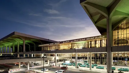 Atac sângeros asupra aeroportului saudit din Dammam: bilanțul victimelor se ridică la un mort și opt răniți. Cine se află în spatele loviturii
