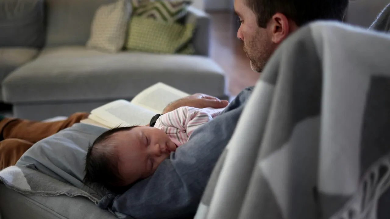 Google l-a dat de gol și a ajuns după gratii! Ce a putut să caute un bărbat pe internet, cu câteva zile înainte de MOARTEA bebelușului său