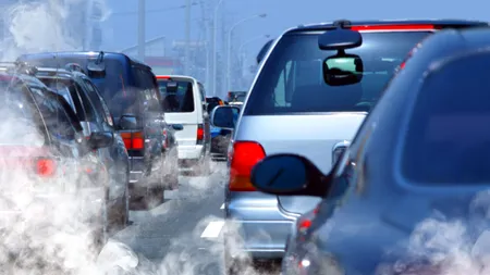 PPE renunță la planul de INTERZICERE a mașinilor pe benzină și motorină în UE: „Interdicţia a fost o greşeală”