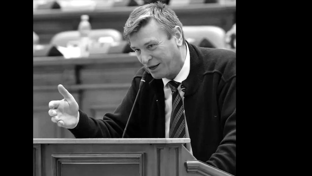 A murit „deputatul moților”, Corneliu Olar. Motivul pentru care parlamentarul PNL a decedat la 62 de ani