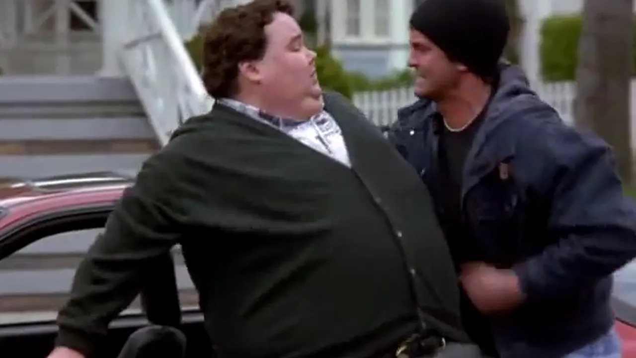 John Pinette, un cunoscut actor de stand-up comedy, găsit mort în camera sa de hotel