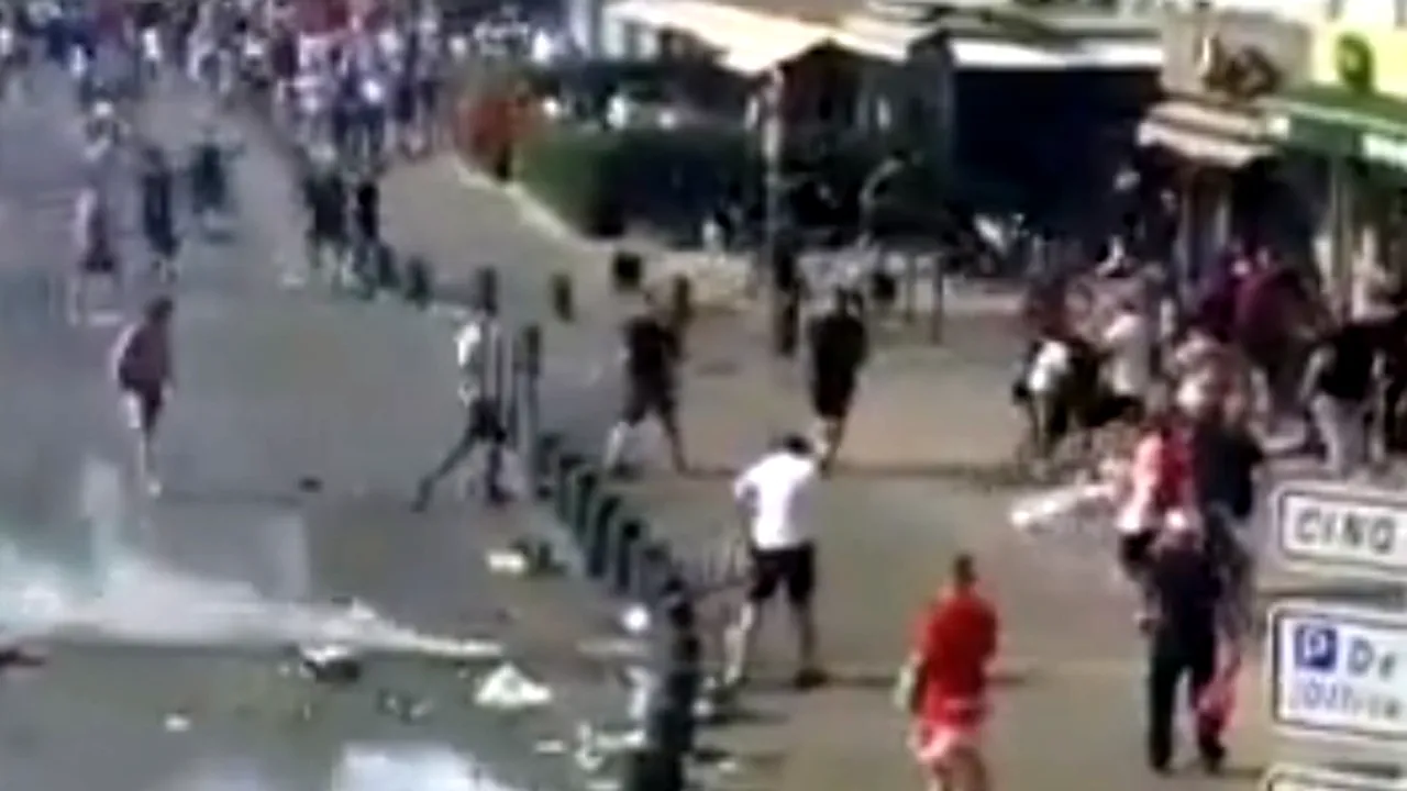 Reacția UEFA după incidentele dintre suporterii ruși și englezi